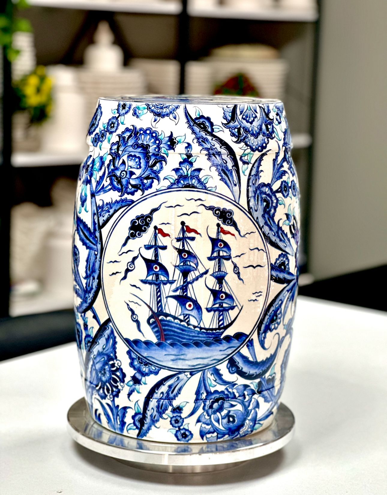 Klasik ve Modern Kolaj Tabure